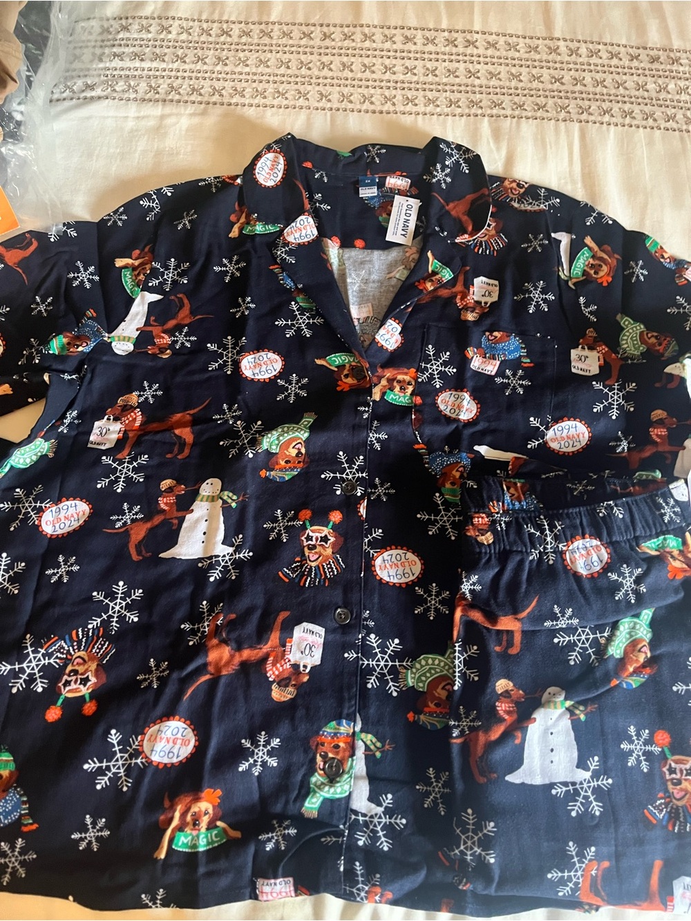 Women Old Navy Holiday Dog Print Pajama Set